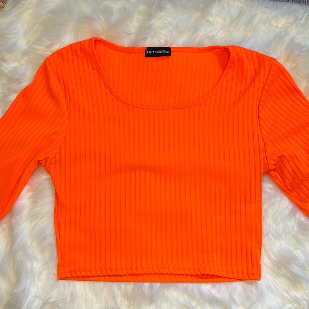 Neon Orange Pretty Little Thing Long Sleeve Crop Top